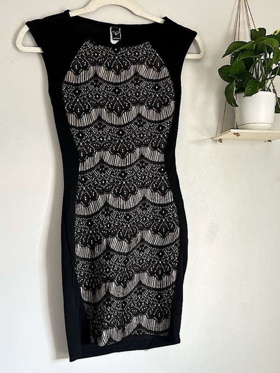 Windsor Dresses & Skirts - 🩷WINDSOR LITTLE BLACK BODY CON TRENDING DRESS SIZE EXTRA SMALL CAPSULE WARDROBE
